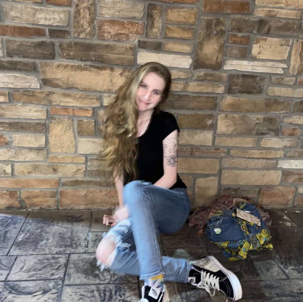 Meet your Posher, Izzys